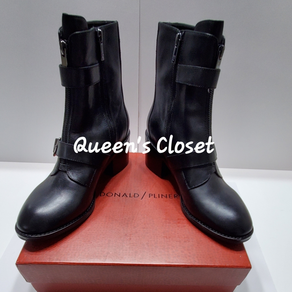 Donald Pliner | Dusten Black Leather Ankle Booties